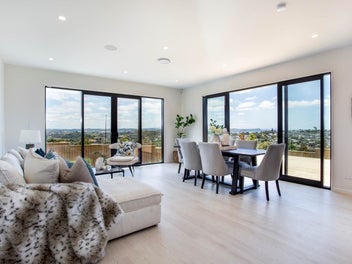 VENDOR WANTS ACTION - BRING YOUR OFFER!