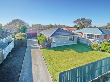 Family-Friendly With Bonus Games Room!