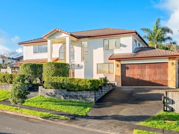 Spacious & Versatile Family Home in Prime Albany