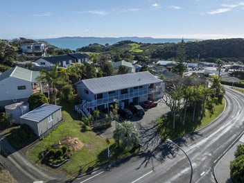 MAGNIFICENT INCOME OPPORTUNITY IN COOPERS BEACH