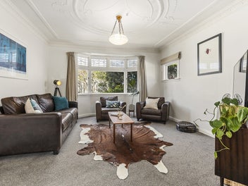 Opportunity on Friend Street – Make It Your Own!