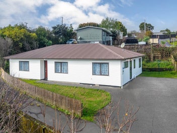 Freehold 4-bedroom family home