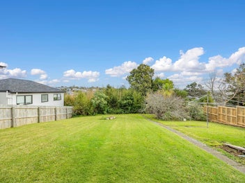 1012m² Rangi Zone with Sea Views