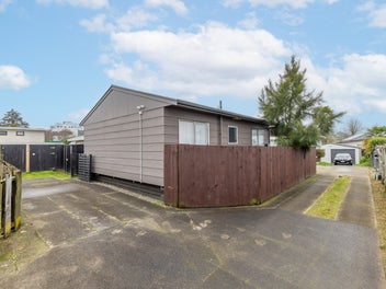 Liquidation sales – Waikato Hospital location