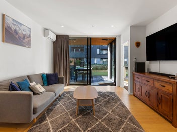 Ground floor, but above the rest!