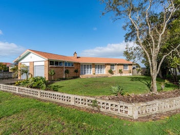 Corner Site Gem - Endless Potential!