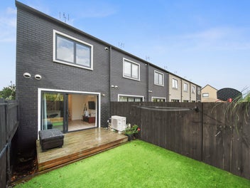 Owners ready to part ways, Ready to Move in Now!
