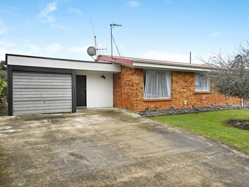 Prime Location, Perfect Opportunity!