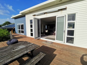 Image 1 of 21