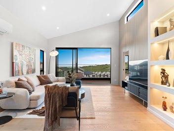 Brand-New Family Elegance with a Modern Edge