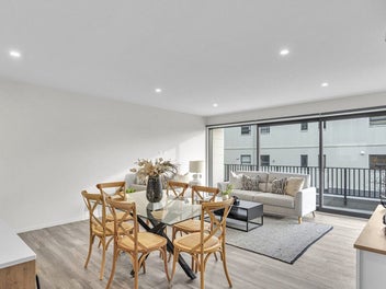 Luxury Living in CBD, Consented for AirBnB
