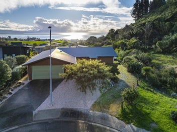 Act now – Sea views in tightly held Pohara!