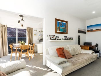 Room for Everyone - Home, Studio & Large Section!