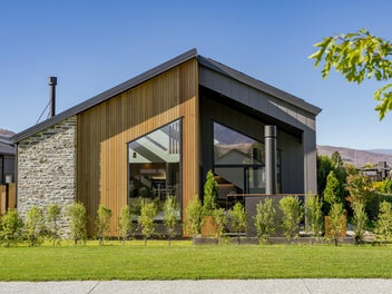 Investors Dream - Showhome Opportunity