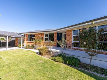 Spacious Home with Studio in Prime Hillcrest