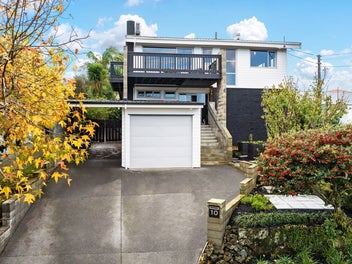 A step up into Kohimarama – rare opportunity!