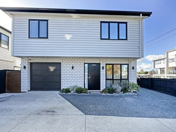 Image 1 of 21