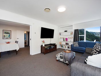 Stylish 1970s family living in Ngaio