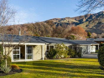 Absolute Wanaka Gem