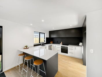 2 Ensuites -Ideal for Families or Flatmates