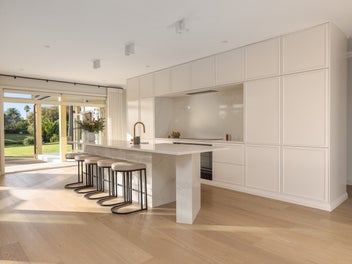 Masterclass in waterfront living