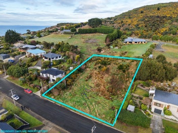 Exceptional Opportunity in Bluff - Harbour Views