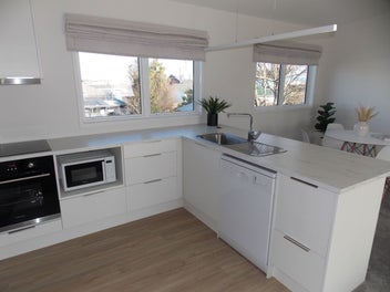 Living in the Sun, In the Heart of Foxton