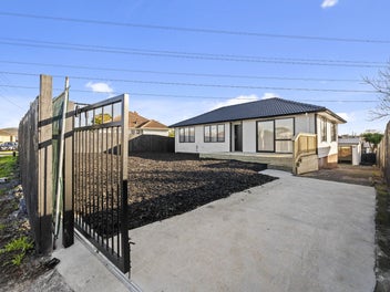 Otara's Modern Marvel: Unpack & Live!