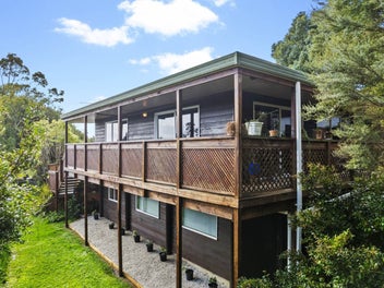 Tradespeople, Investors & Extended Families