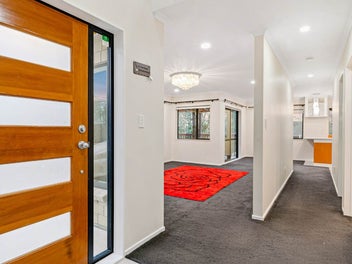 Exceptional Family Living in Prime Location!
