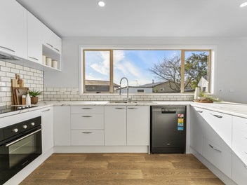 Modern Makeover on a 3-Bedroom Classic