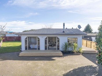 Modern Makeover on a 3-Bedroom Classic