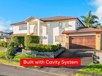 Spacious & Versatile Family Home in Prime Albany