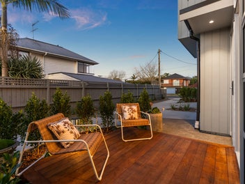 Standalone Luxury in the Heart of Milford