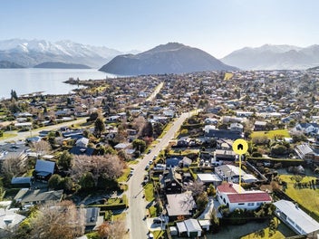 Proven Money Maker in the Heart of Wanaka