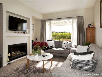 Space, Style & Sun in Albany Heights