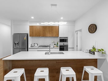 Twice the Comfort - 2 Master Bedrooms, 2 Lounges