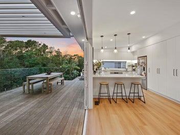 Shaw Villa on 1,305sqm Is Available Now!