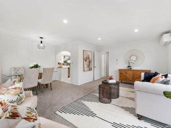 Family home in Rangitoto & Westlake Girls Zone!