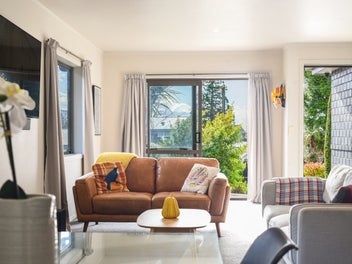 Modern Easy Rotorua Living