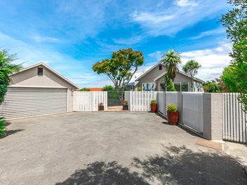Jaw-Dropping Views & Ultimate Retreat