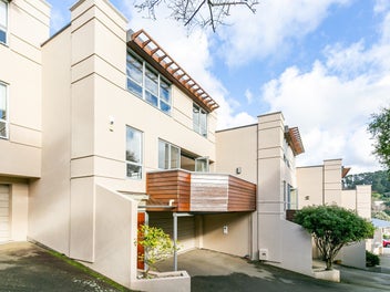 Low-Maintenance Living in the Heart of Hataitai