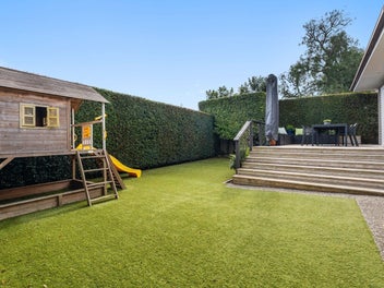 Priced to Sell! Immaculate Single-Level Living DGZ