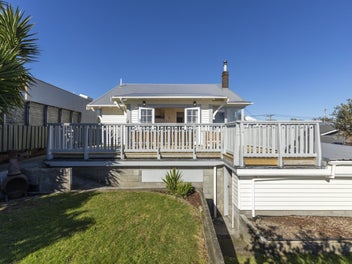 ALL OFFERS INVITED - MUST SELL!