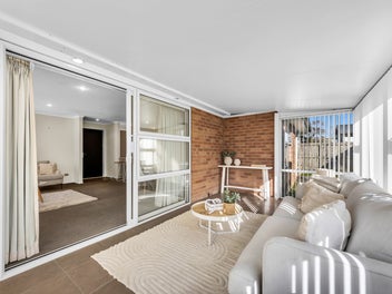 Downsizing Never Looked So Spacious!
