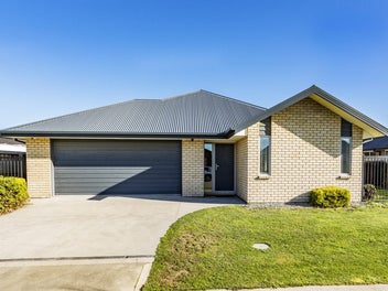 Ideal Home or Smart Investment - You Choose!
