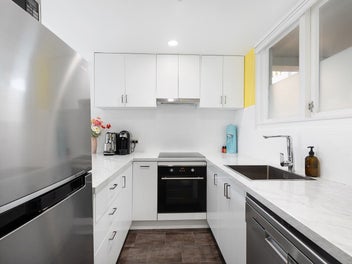 SUNNY PAD CLOSE TO VILLAGE | BEO $450,000