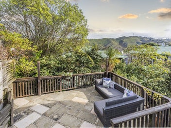 SUN, LOCATION & VERSATILITY | BEO $825,000