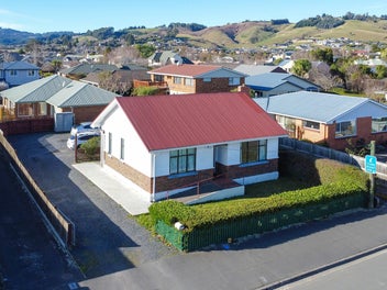 Easy Care Home In A Great Location