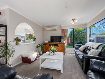 Move in ready, vacant possession